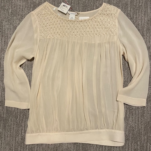 NWT Club Monaco Lavra Sheer 100% Silk with Hand Embroidered Pearls Small - Picture 1 of 2